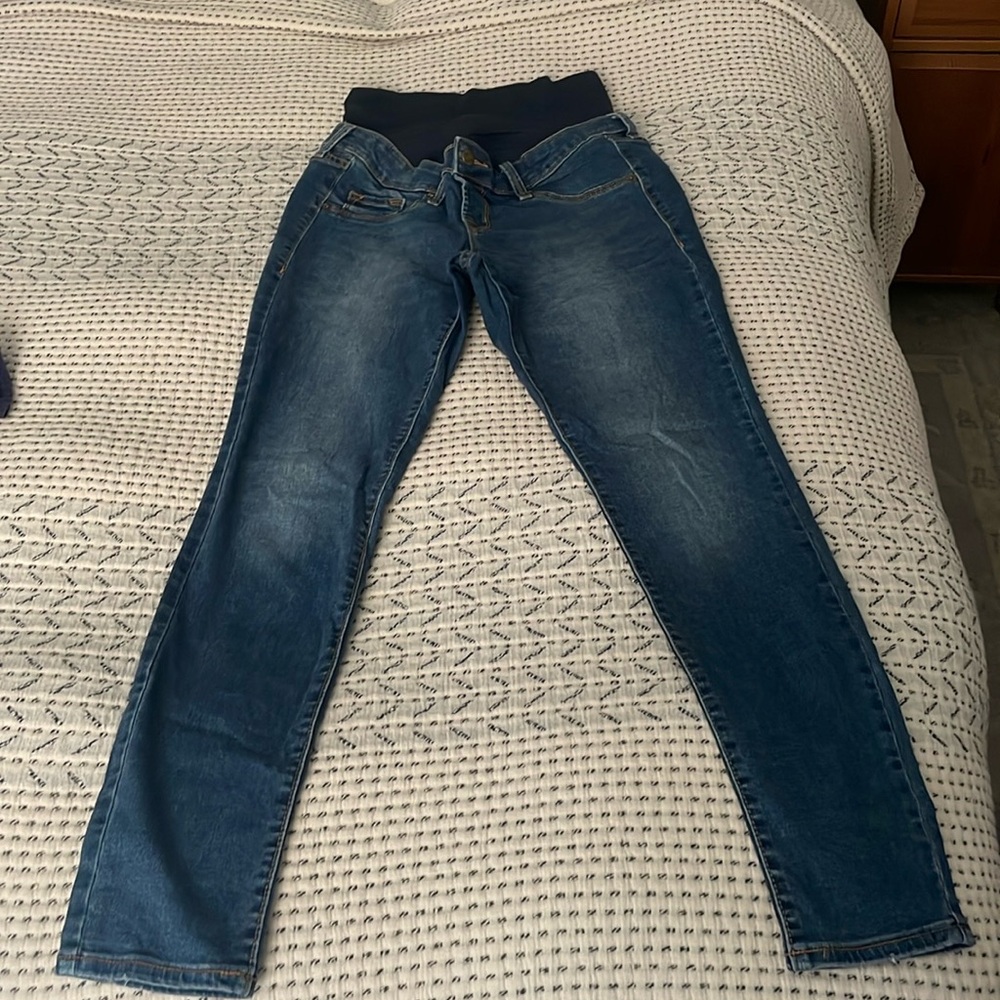 Old Navy Rockstar Super Skinny Full Panel Maternity Jeans
